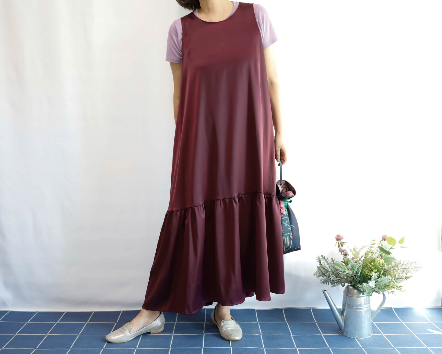 <D18W> Drop ruffle maxi satin Dress Wine