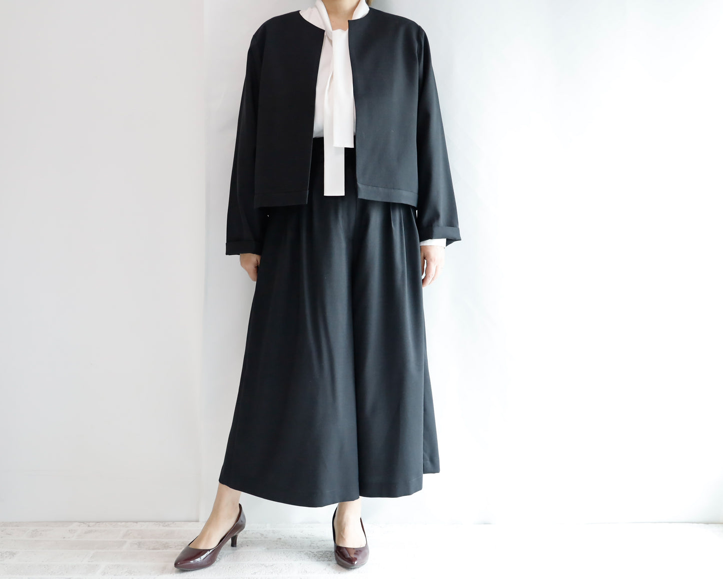 <J15NR-002> CREW NECK Jacket