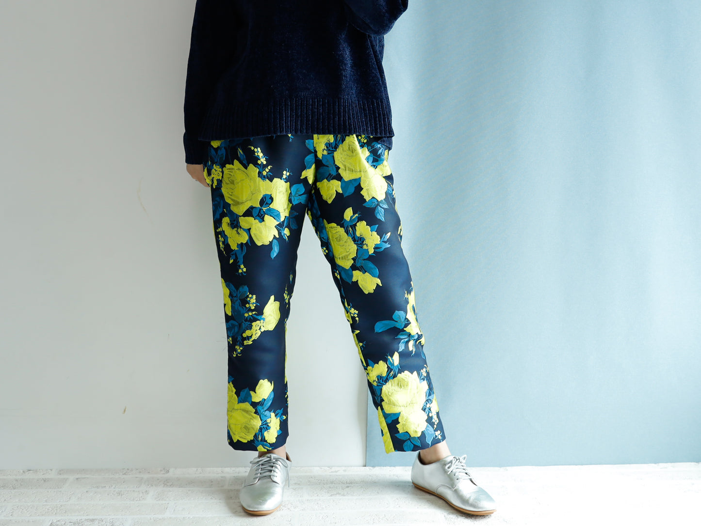 <P10RY> EUROPEAN ROSE Yellow-Tapered Pants