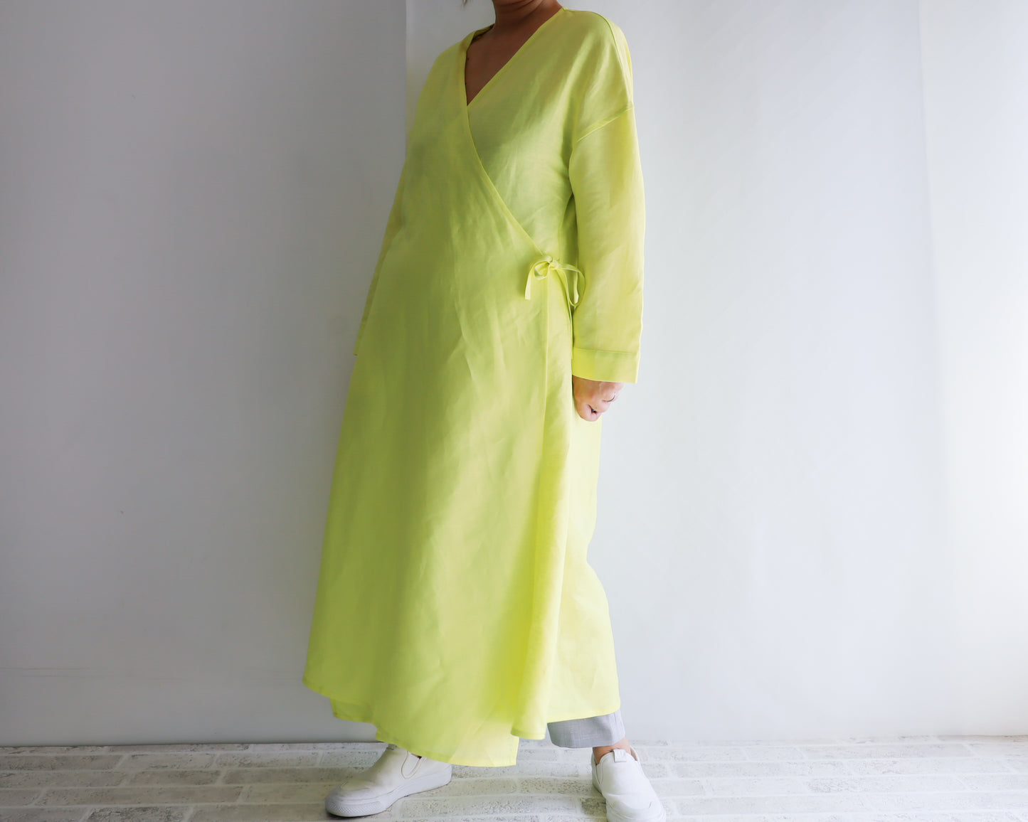 <S21-001> DRESS