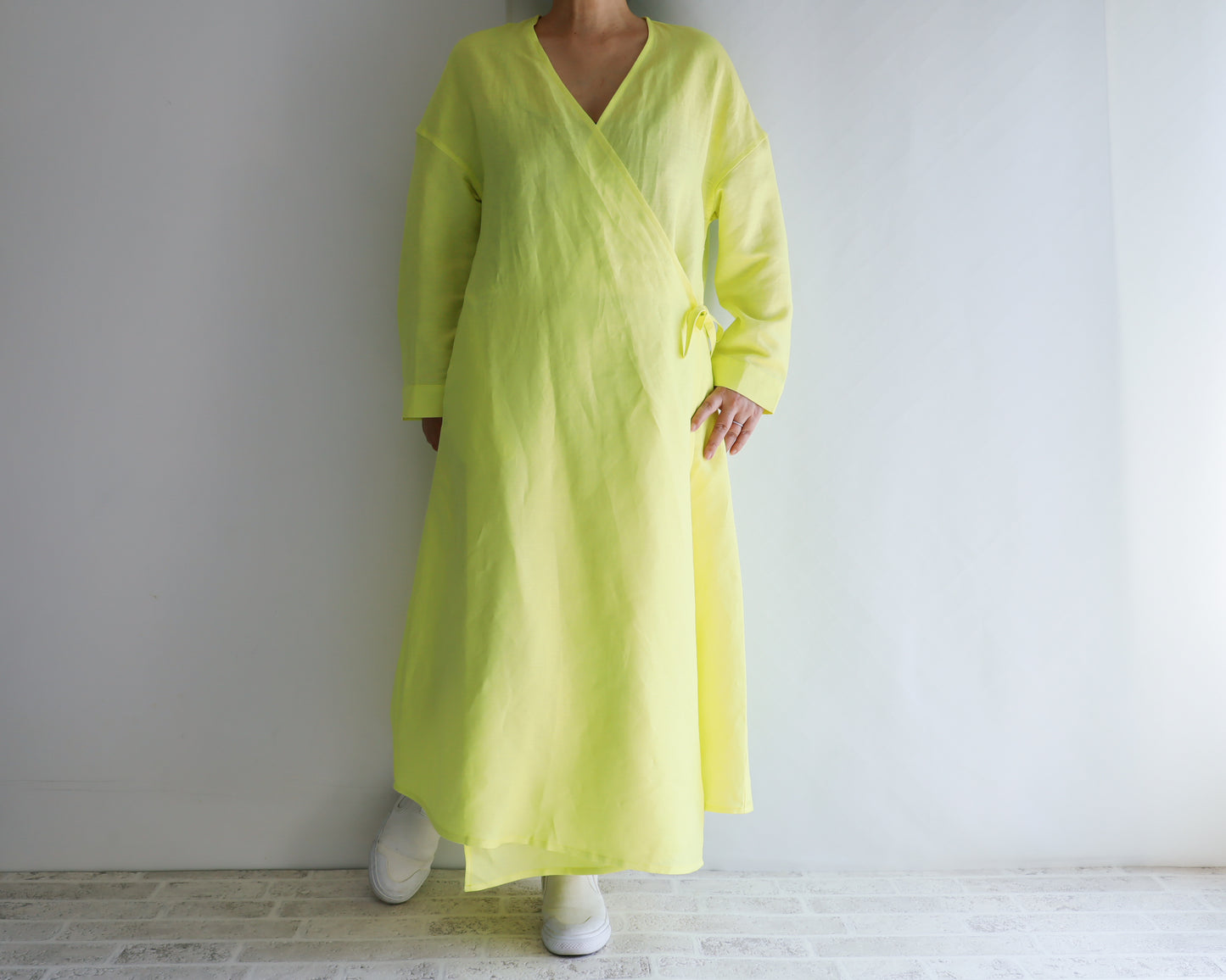 <S21-001> DRESS