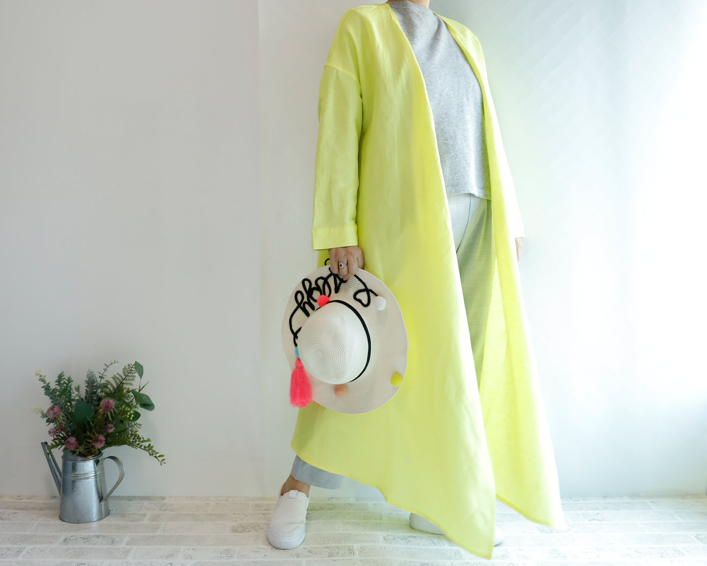 <S21-001> DRESS