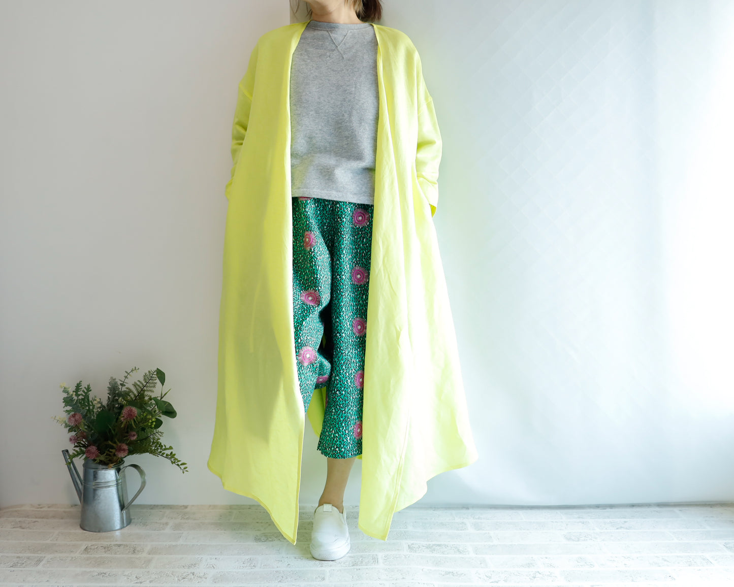 <S21-001> DRESS
