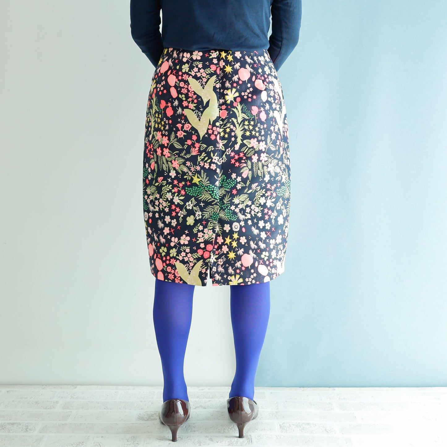 <RS19S30A> CRAZY WOVEN TEXTILE tight skirt