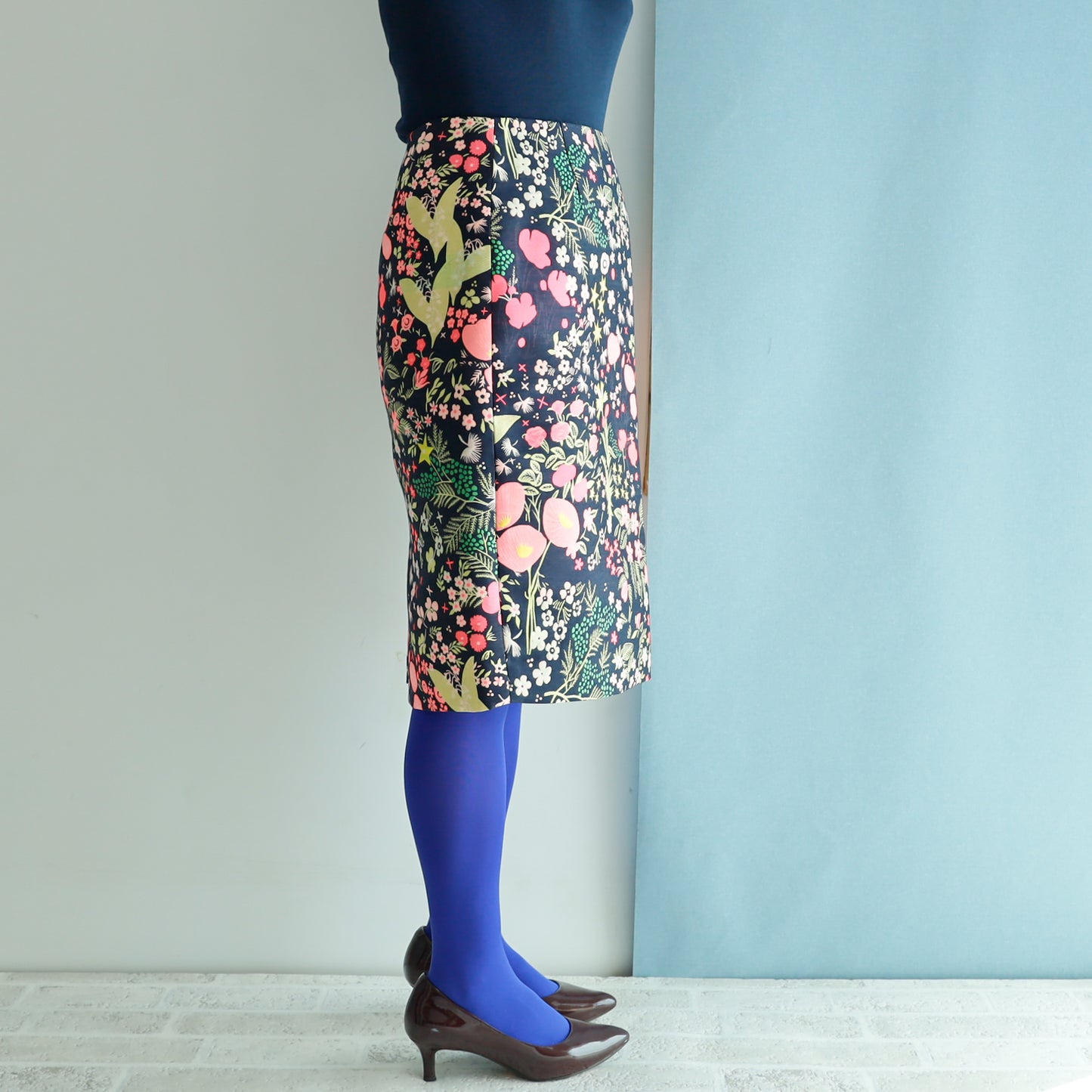 <RS19S30A> CRAZY WOVEN TEXTILE tight skirt