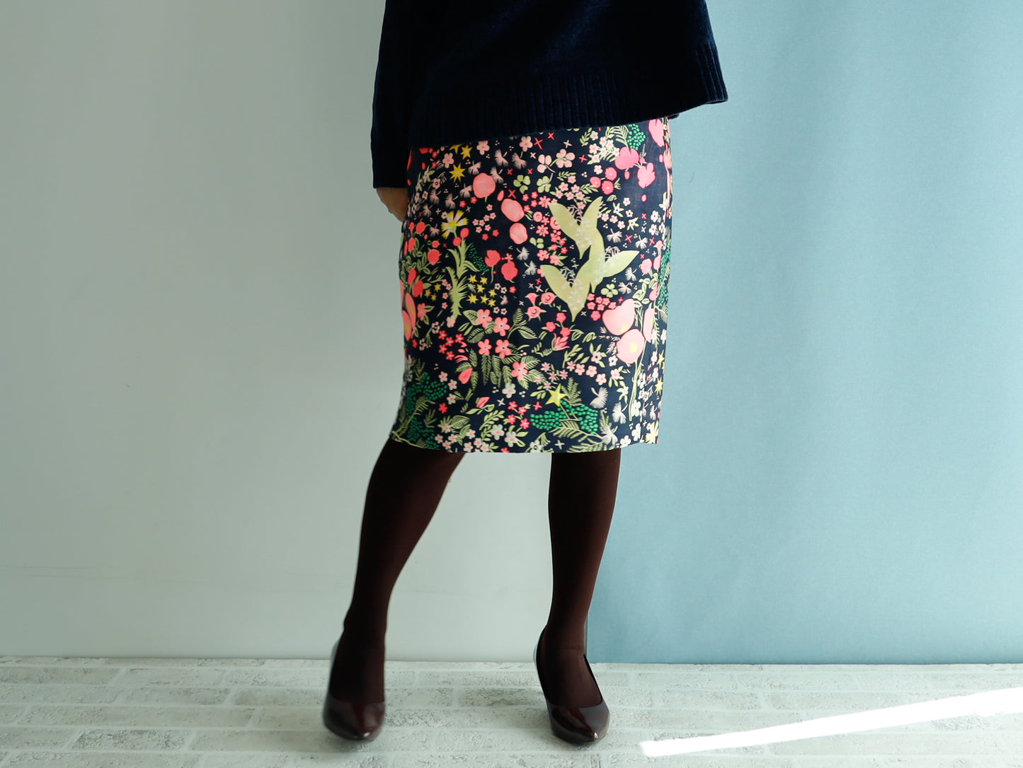 <RS19S30A> CRAZY WOVEN TEXTILE tight skirt