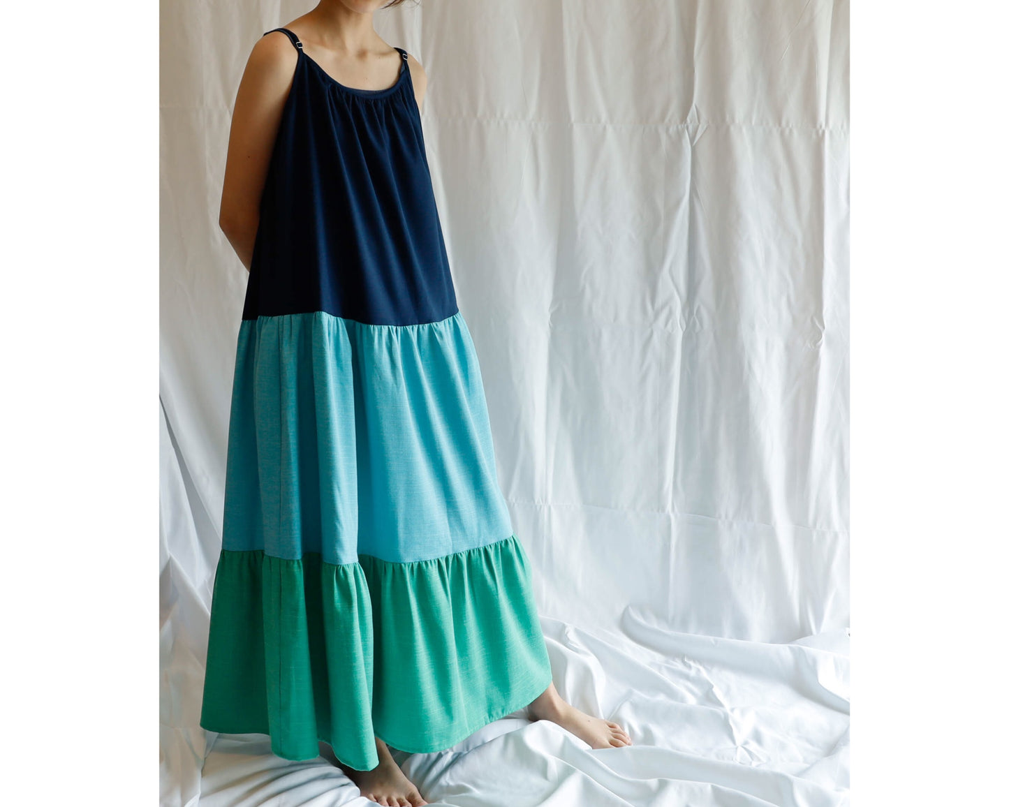 <S20-005> DRESS