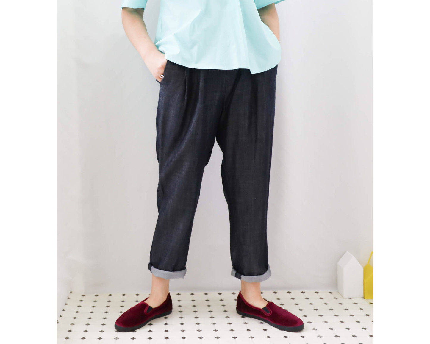 <P10D> Soft Denim -Tapered Pants