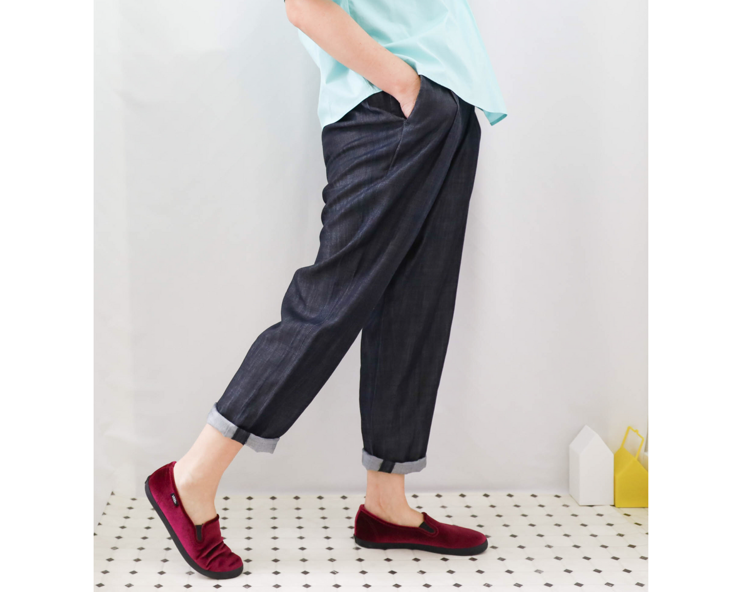 <P10D> Soft Denim -Tapered Pants