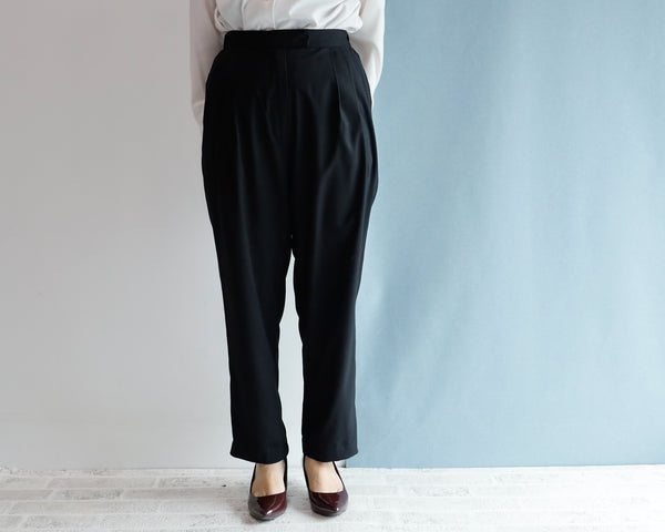 <P12NR-000> LINEN  -Relax Tapered Pants