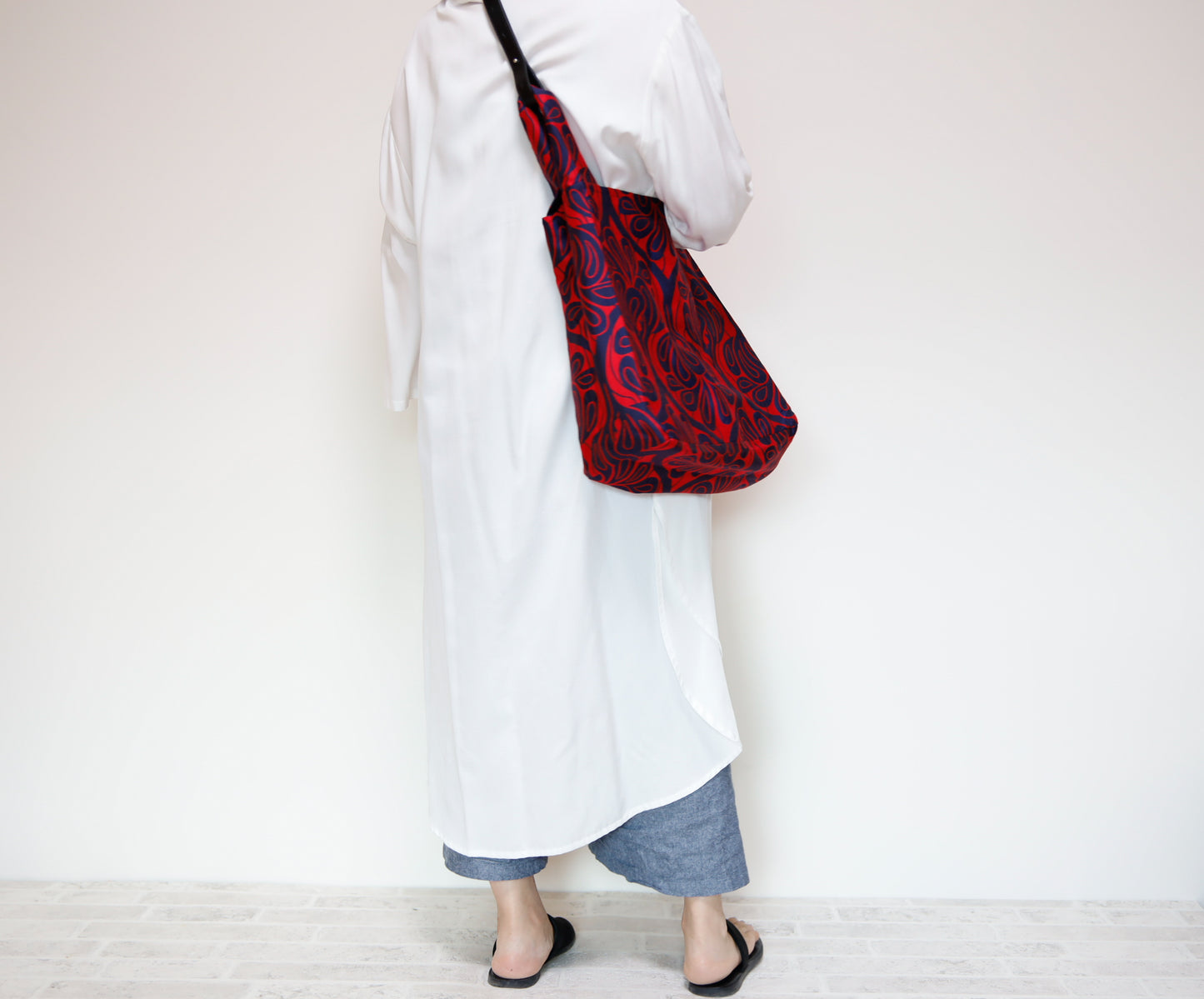 <B04C>  REGISTAR -COVENT GARDEN Tote Bag