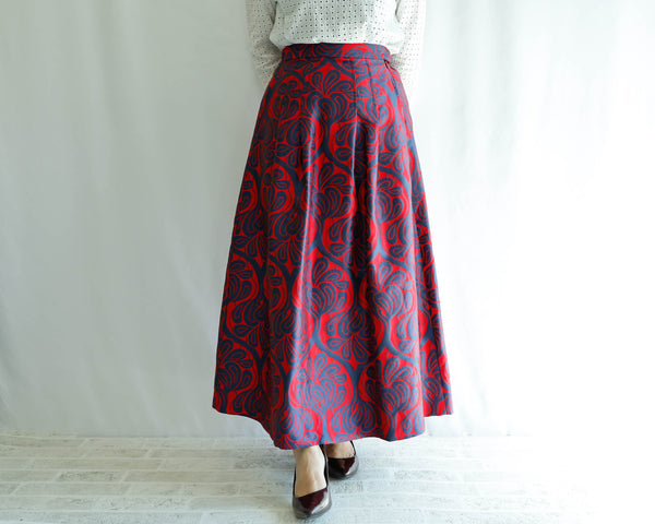 <S17C90>COVENT GARDEN WOVEN RED Skirt  -Length 90cm