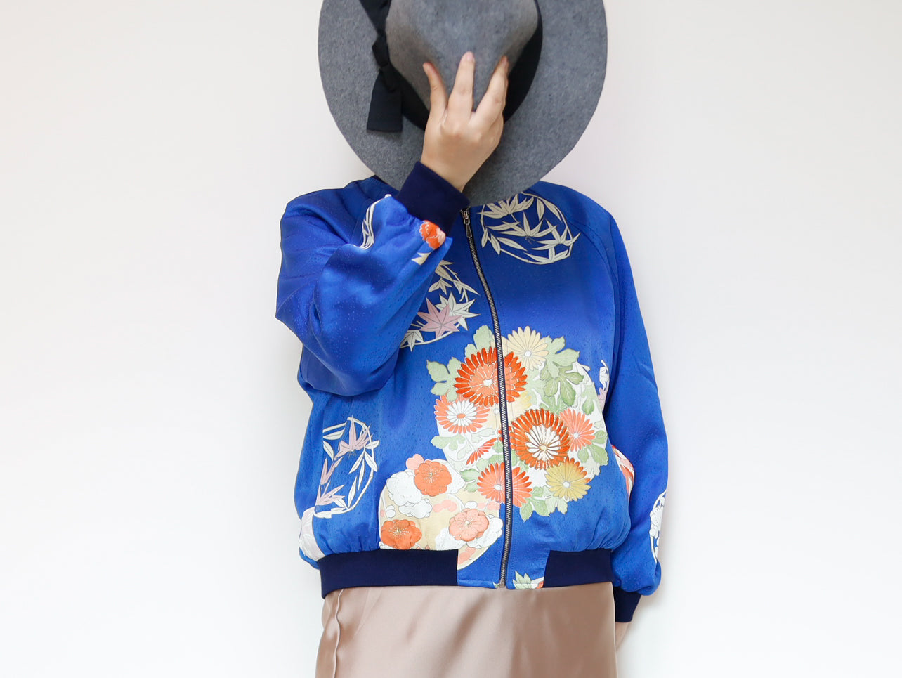 <J09-028> ヴィンテージ着物を使ったブルゾン 