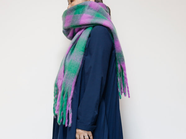 <A15M>  OVERSIZED Scarf