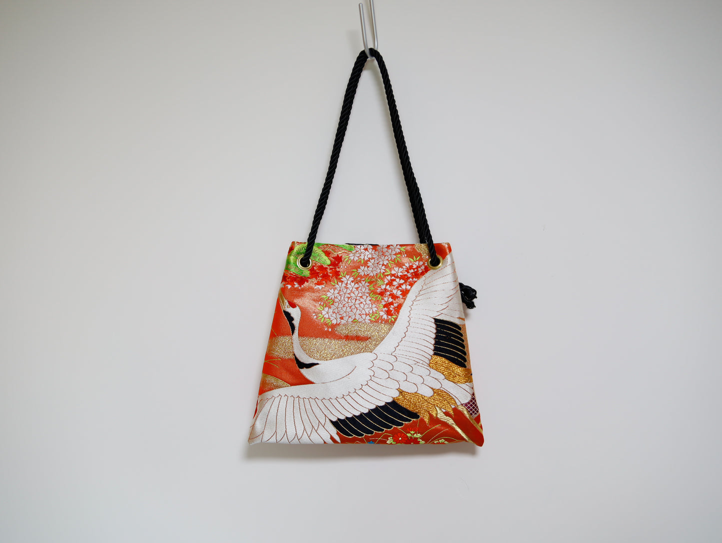 <B06K-032> CRANEBLACK