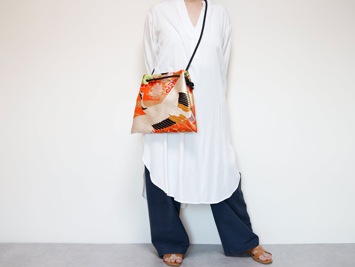 <B06K-032> CRANEBLACK