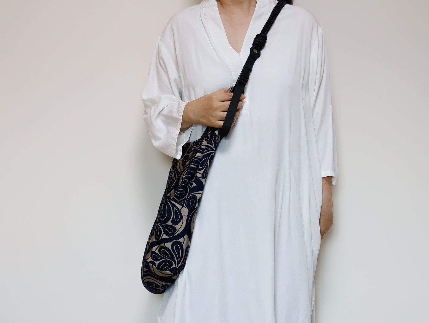 <B04CG>  REGISTAR -COVENT GARDEN  GRAY Tote Bag