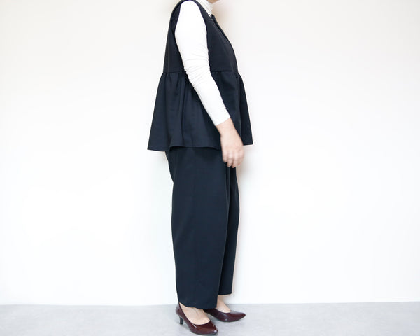 <V02NR> PEPLUM VEST