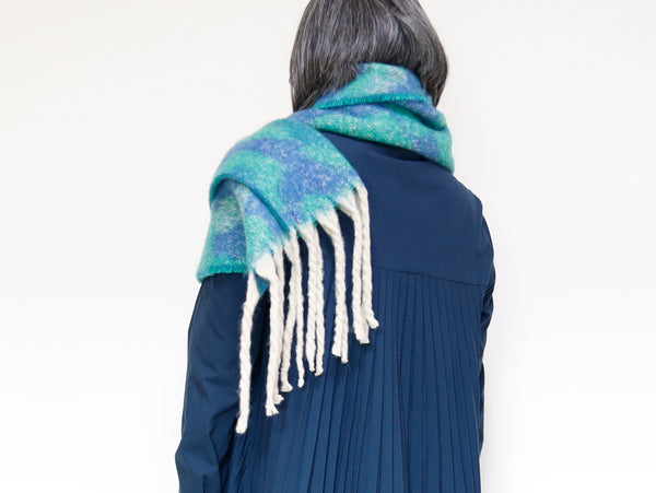 <A23>  OVERSIZED Scarf