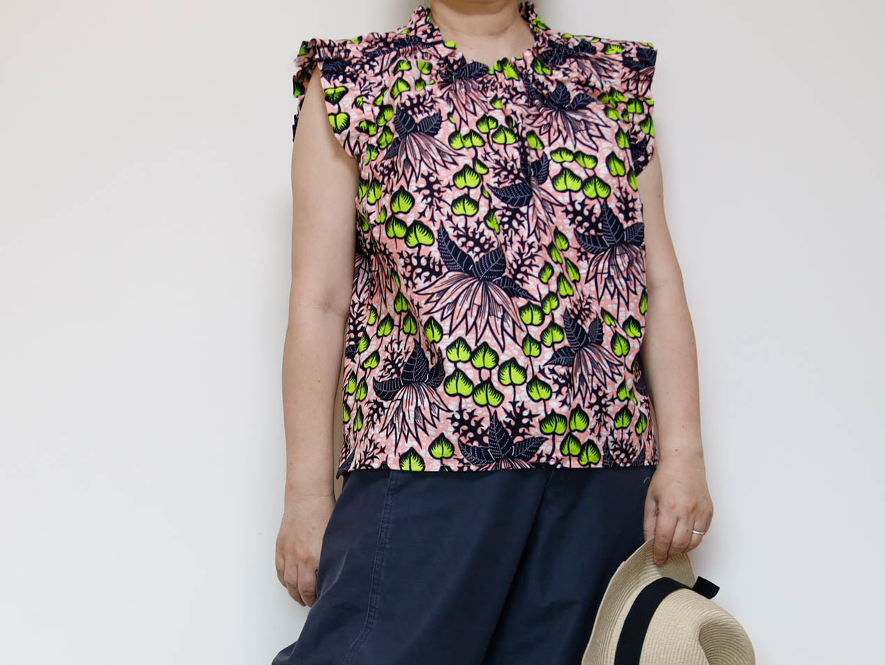 <T41J-001>  African Print Ruffle Top  Elegant Ruffles That Brighten Your Look in a Relaxed M-L Size