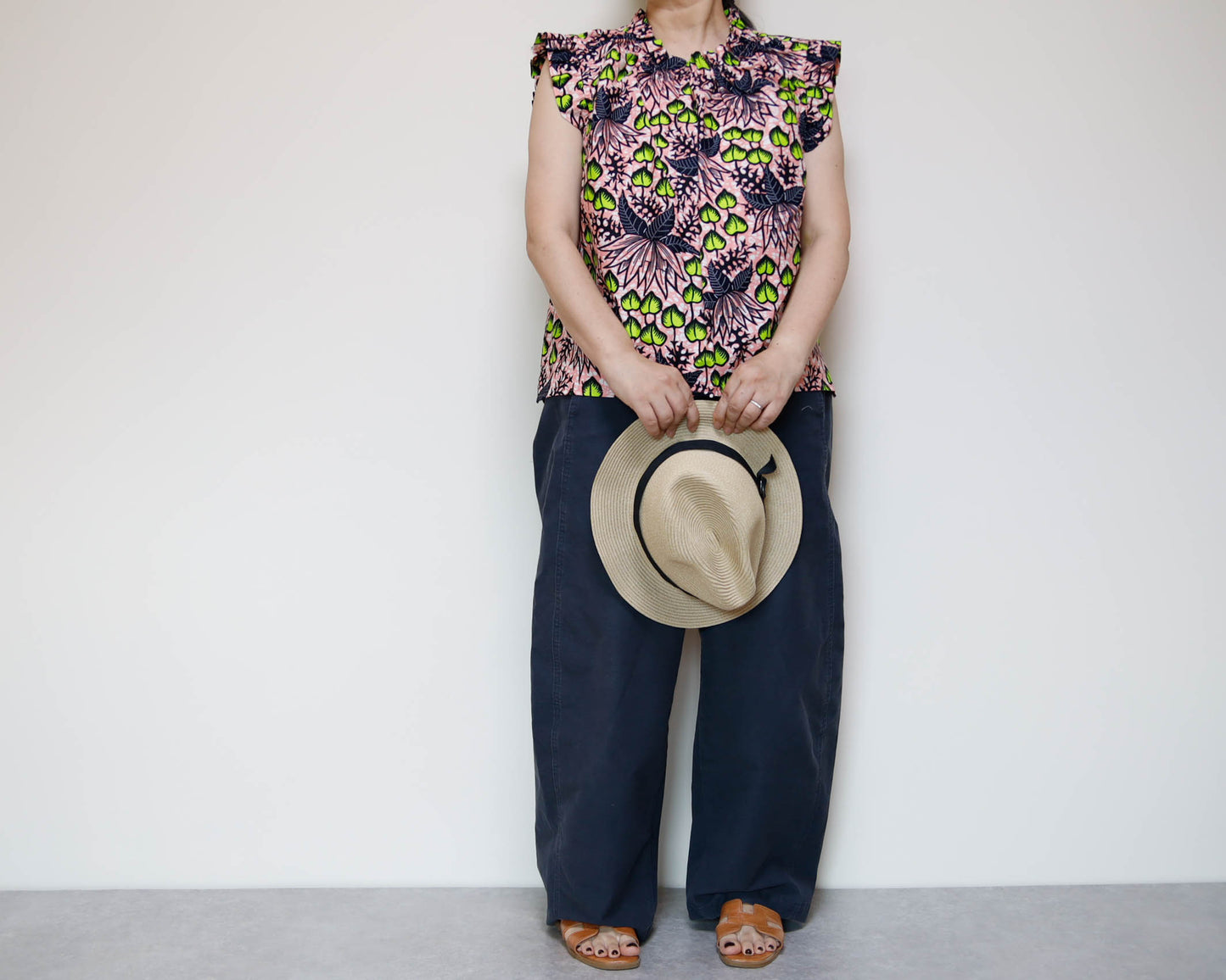 <T41J-001>  African Print Ruffle Top  Elegant Ruffles That Brighten Your Look in a Relaxed M-L Size