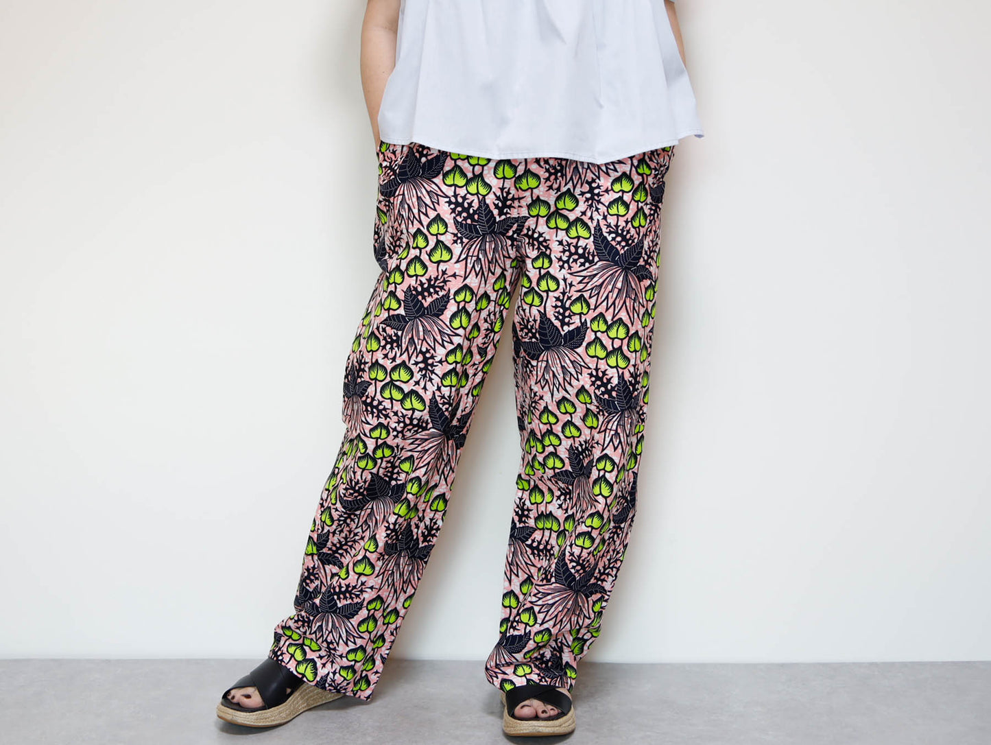 <P23J-002> AFRICAN PRINT Barrel Pants  Playful Curves & Unique Silhouette in a Relaxed L-XL Size