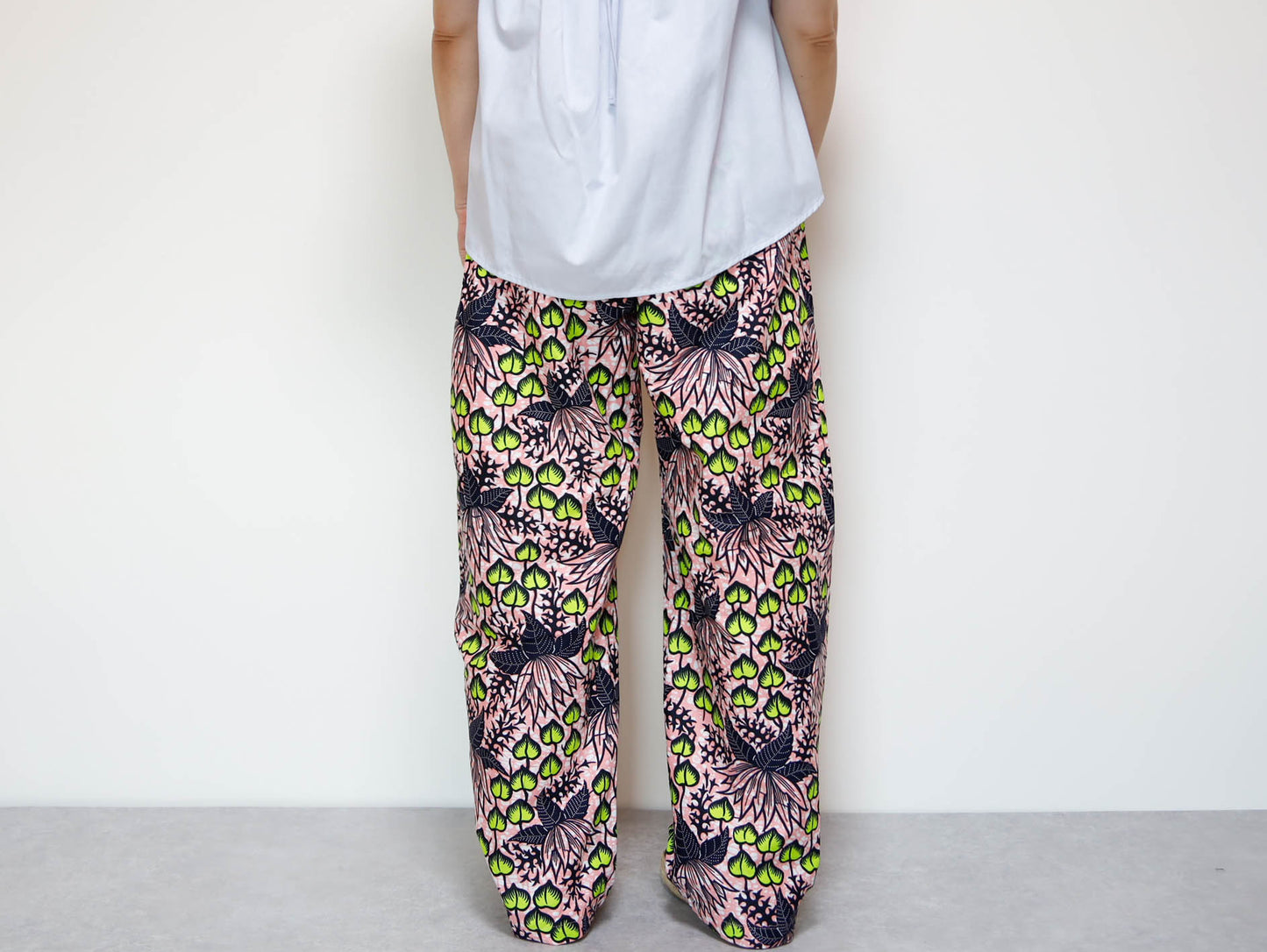 <P23J-002> AFRICAN PRINT Barrel Pants  Playful Curves & Unique Silhouette in a Relaxed L-XL Size
