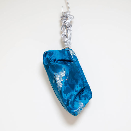 <B10CC> DIM SUM CLUTCH BAG  CYAN WITH CRANE