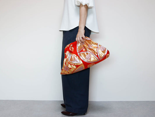 OVERSIZED KIMONO DIM SUM クラッチバッグ