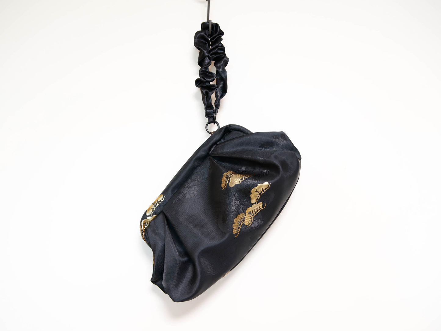 <B10P> DIM SUM CLUTCH BAG  BLACK WITH GOLD PINE TREE