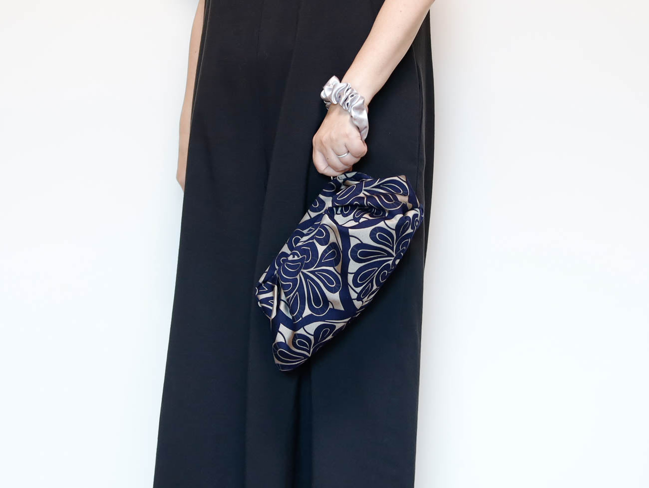 Dim Sum Clutch — KIMAGURE Collection / COVENT GARDEN / GRAY