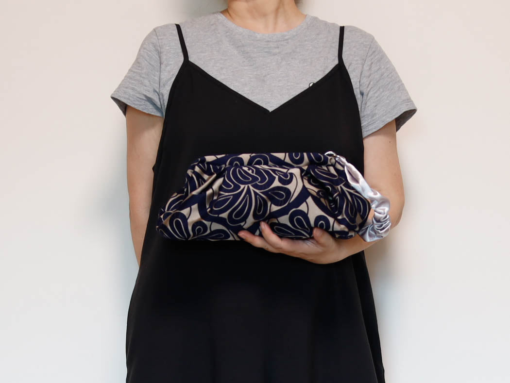 Dim Sum Clutch — KIMAGURE Collection / COVENT GARDEN / GRAY