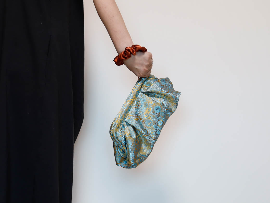 <B10GC> DIM SUM CLUTCH BAG  GOLD + CYAN