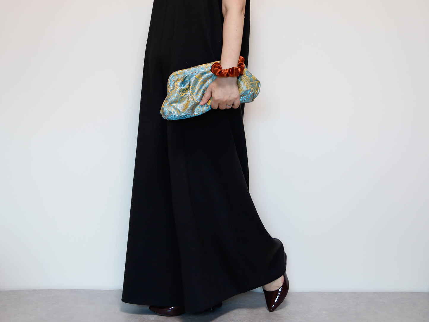 <B10GC> DIM SUM CLUTCH BAG  GOLD + CYAN