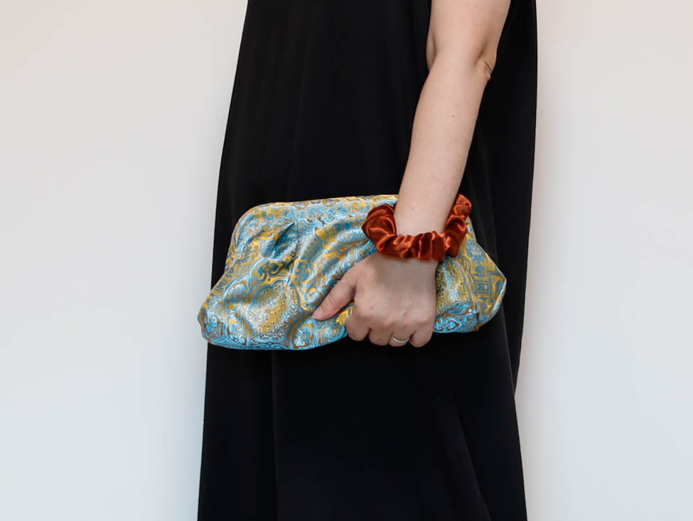<B10GC> DIM SUM CLUTCH BAG  GOLD + CYAN