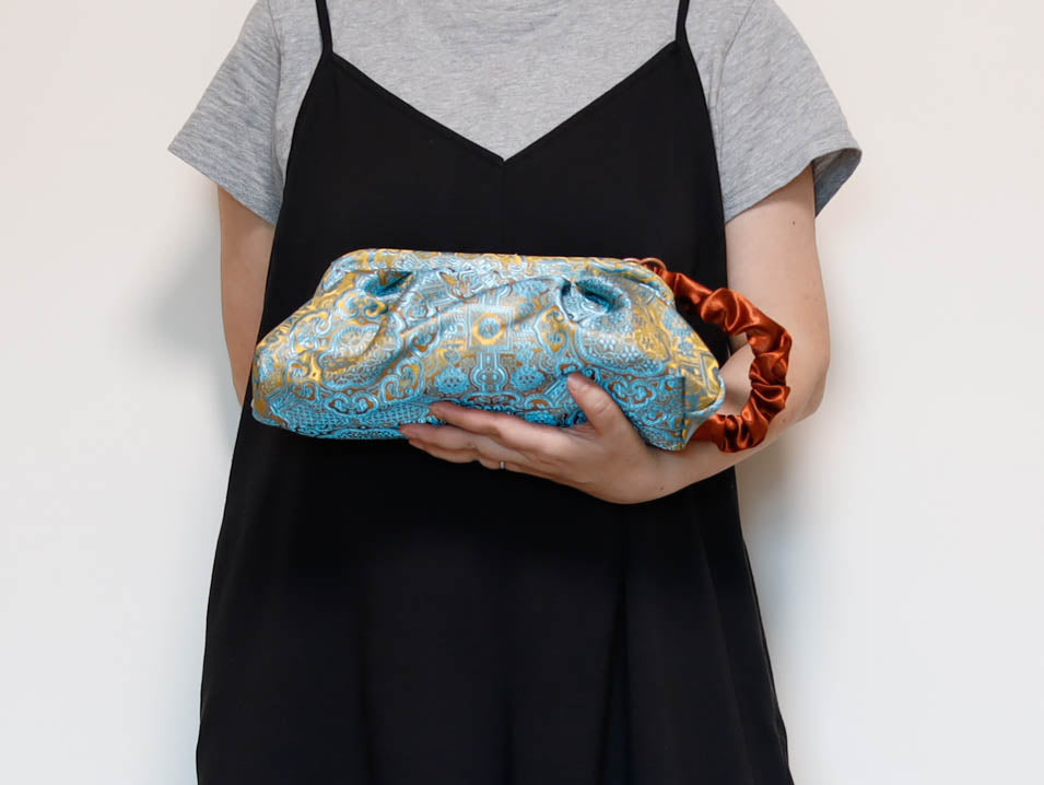 <B10GC> DIM SUM CLUTCH BAG  GOLD + CYAN