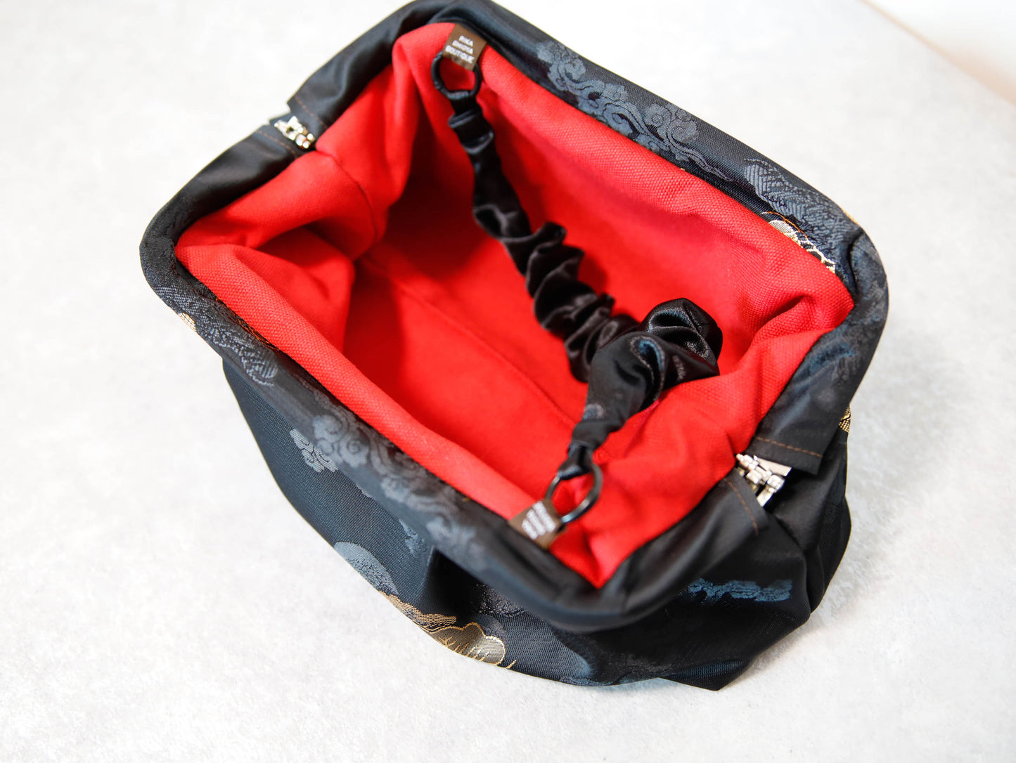 <B10P> DIM SUM CLUTCH BAG  BLACK WITH GOLD PINE TREE