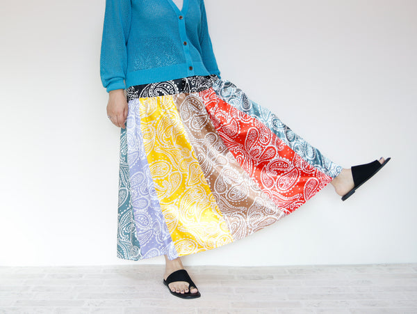 <S23-005> SATIN PRINTED Skirt