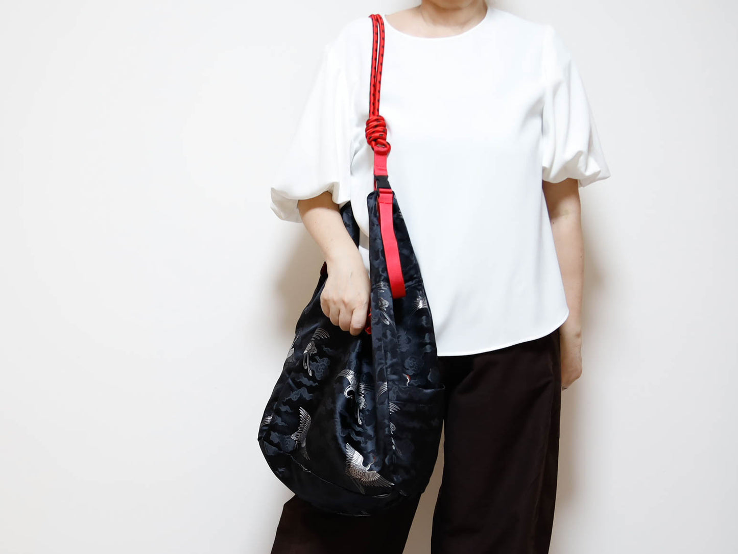 REGISTAR｜Black Crane & Cloud Marché Bag