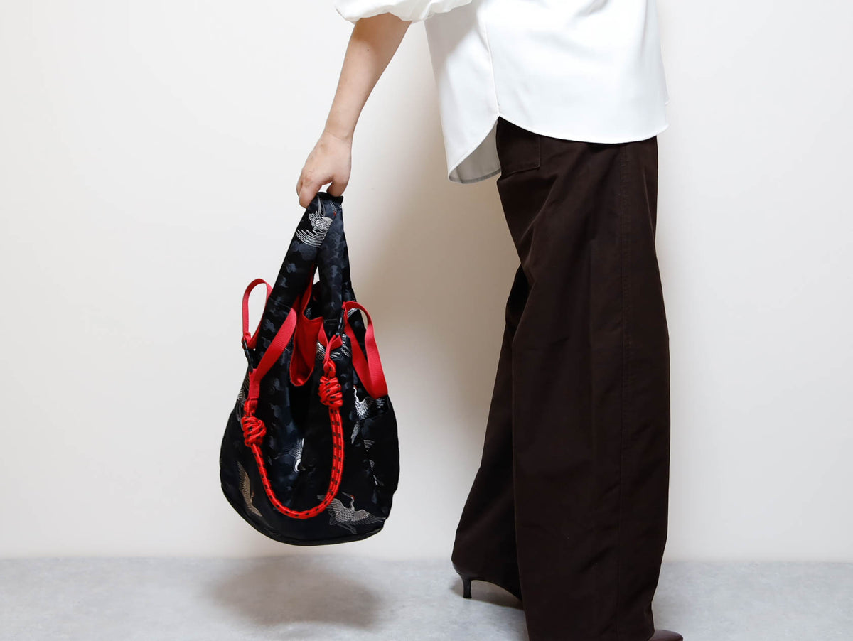 REGISTAR｜Black Crane & Cloud Marché Bag