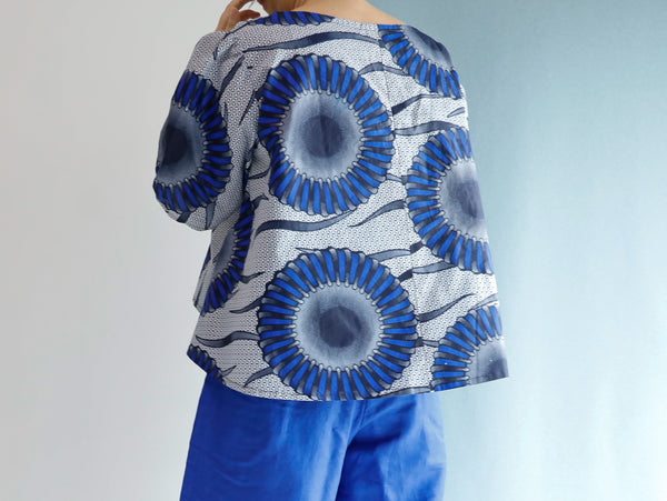 <RS21T20-001>  AFRICAN PRINT Top