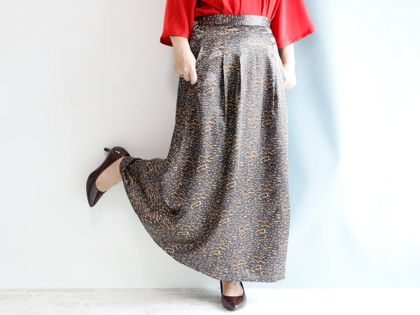 <S17L> LEOPARD PRINTED SATIN Skirt  -Length 90cm