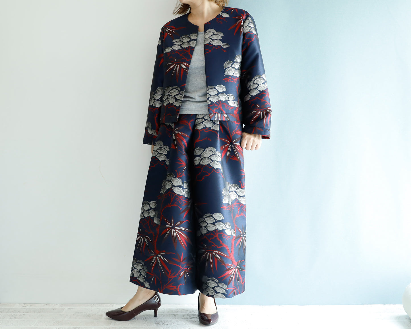 <J15BR>  CREW NECK Jacket -KABUKI