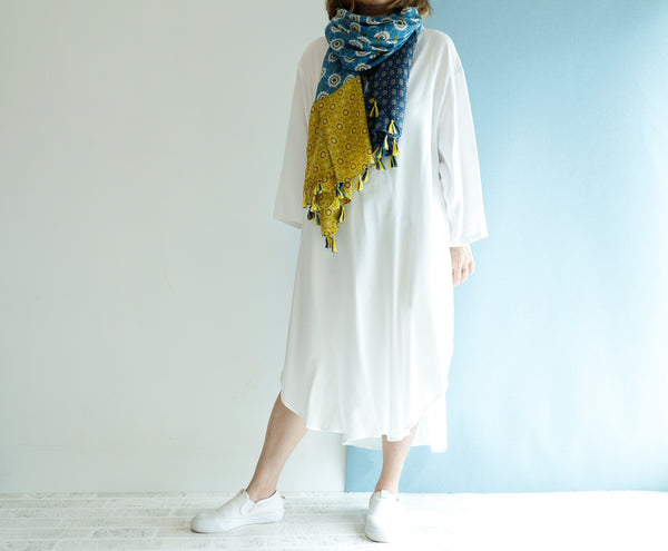 <A12>  PRINTED  Scarf BLUE/YELLOW