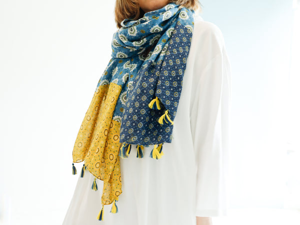 <A12>  PRINTED  Scarf BLUE/YELLOW