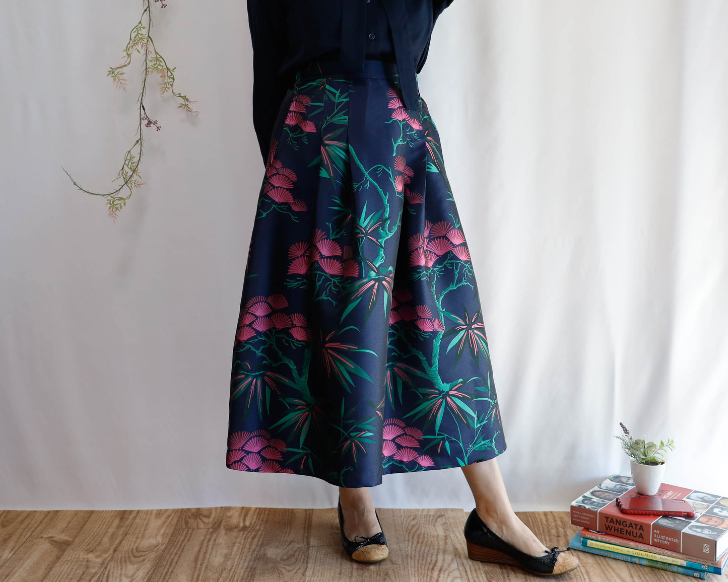 KABUKI WOVEN Skirt  -Length 80cm