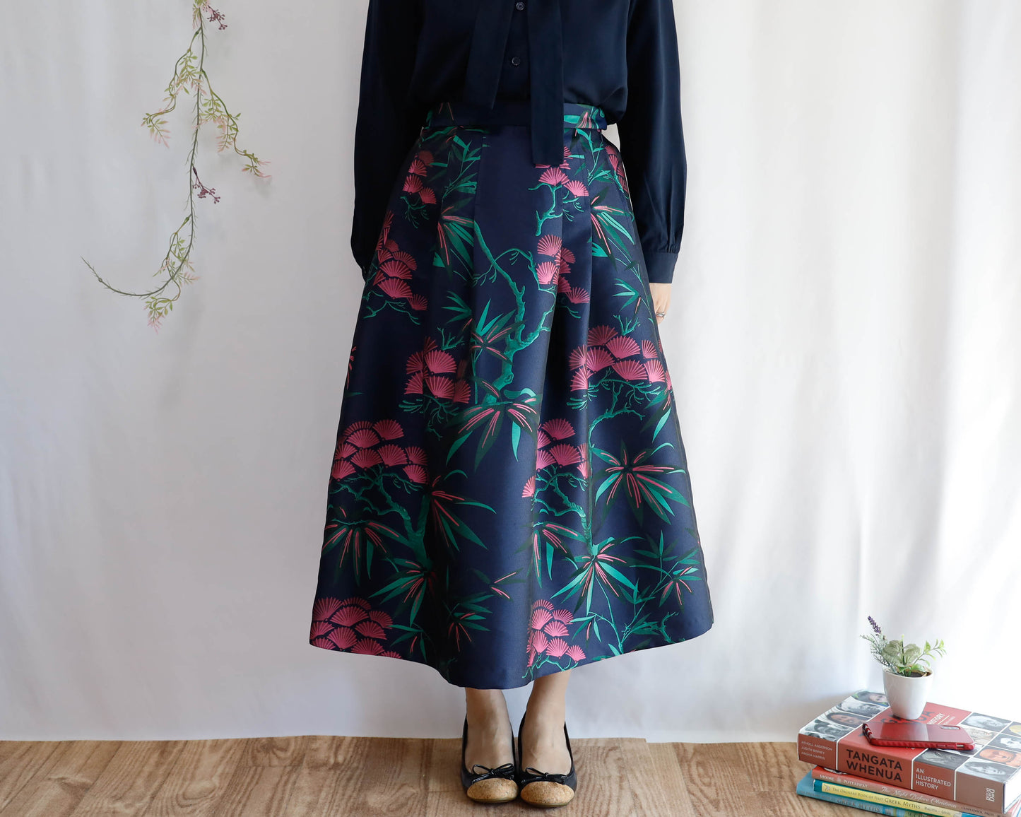 KABUKI WOVEN Skirt  -Length 80cm