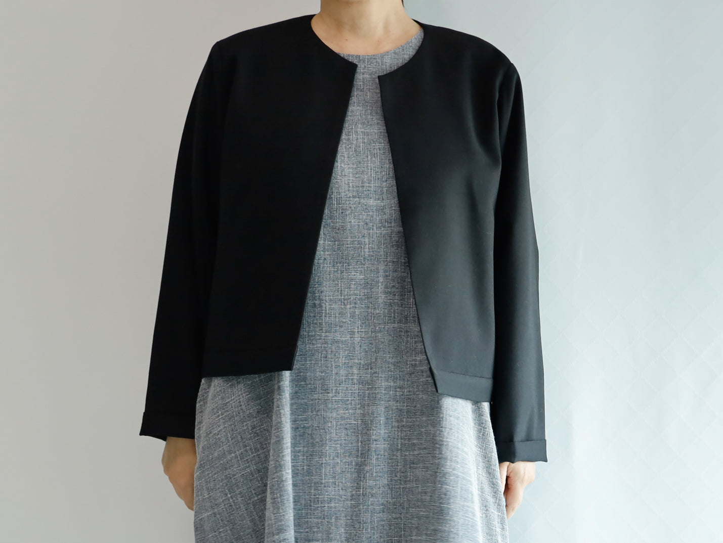 <J15NR-002>  CREW NECK Jacket