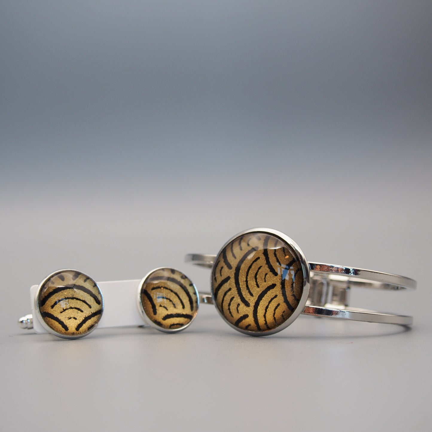 FV16A17-018> BUTTON CUFF LINKS