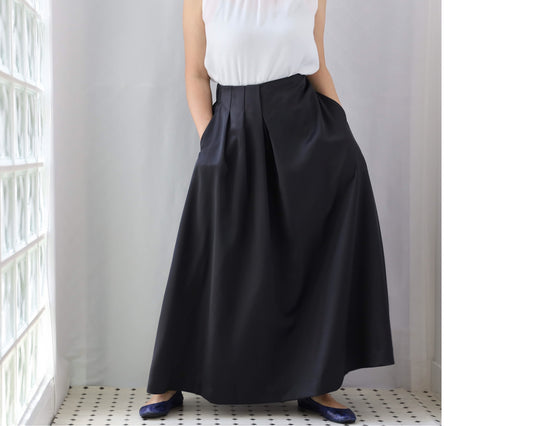<S23B> SATIN SKIRT Black